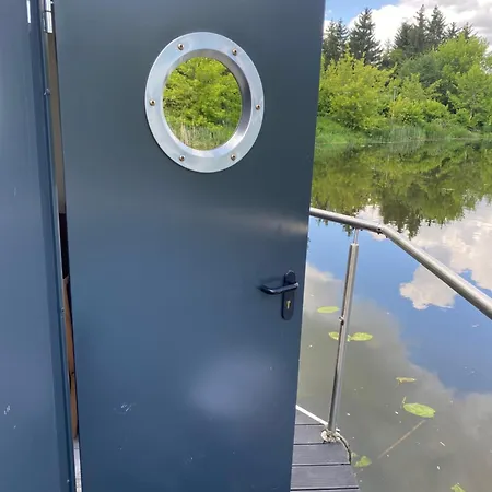 Bateau-hôtel Plywajacy Dom *