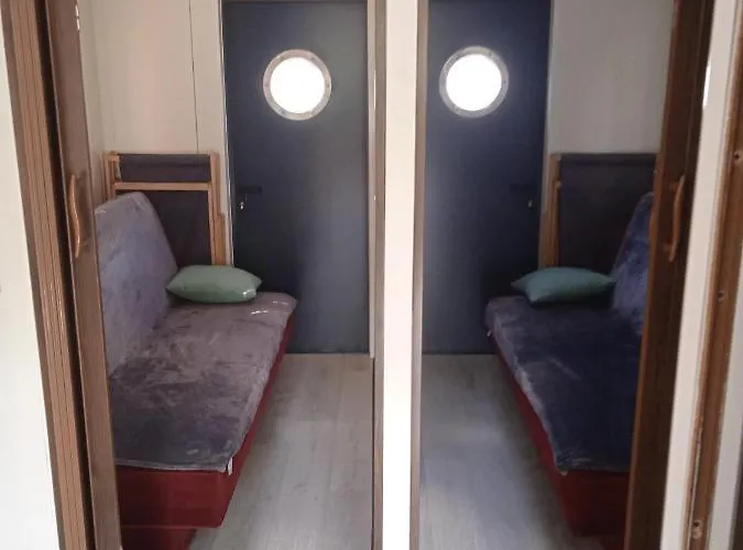 Plywajacy Dom * Zegrze