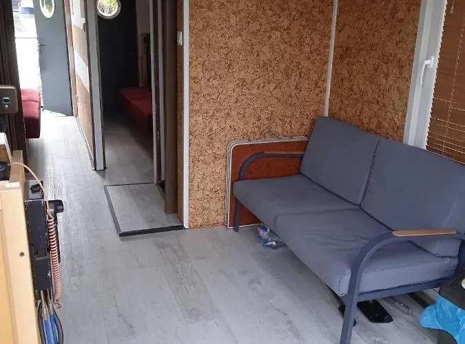 Plywajacy Dom Zegrze