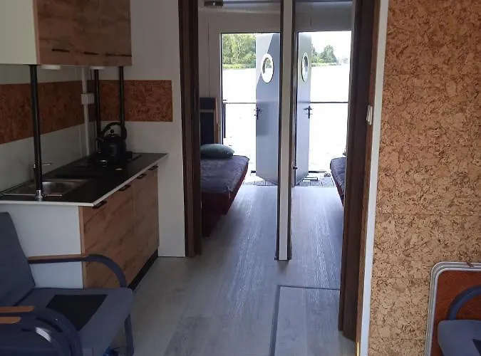 Plywajacy Dom * Zegrze